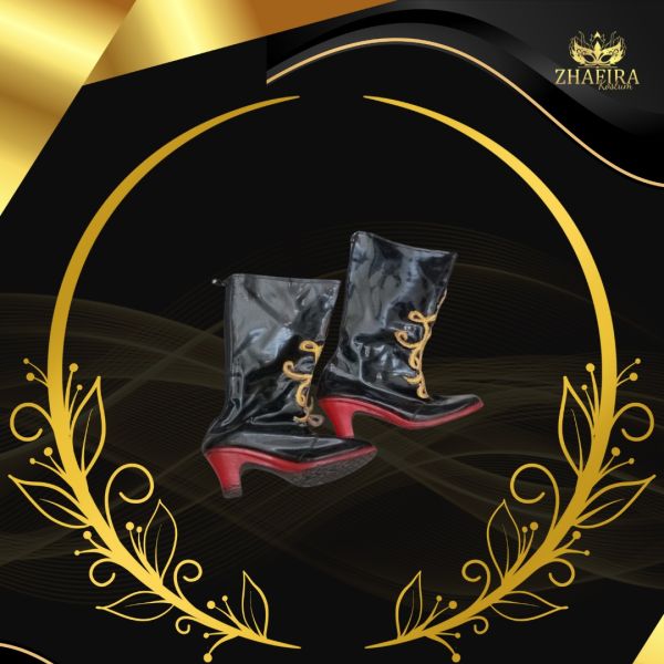 SEPATU BOOTS