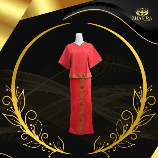 BAJU ADAT TORAJA PEREMPUAN