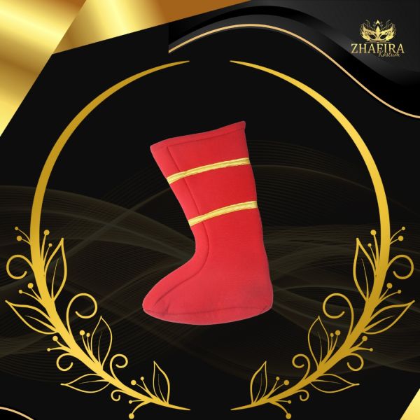 SEPATU KAIN MERAH