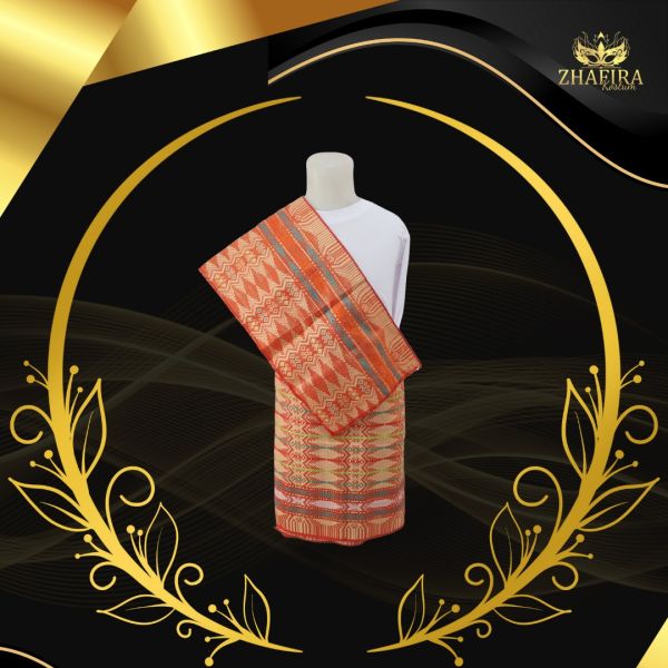ROK DAN SELENDANG SONGKET MERAH