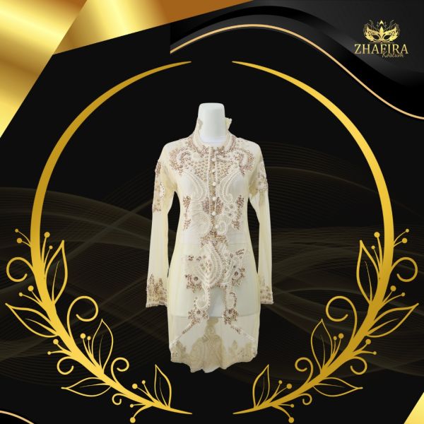 KEBAYA TILE PAYET PUTIH M